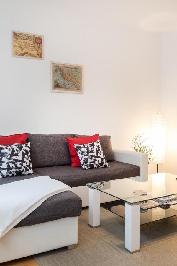 Modern Apartment Few Steps From Main Square! Zagreb Bagian luar foto